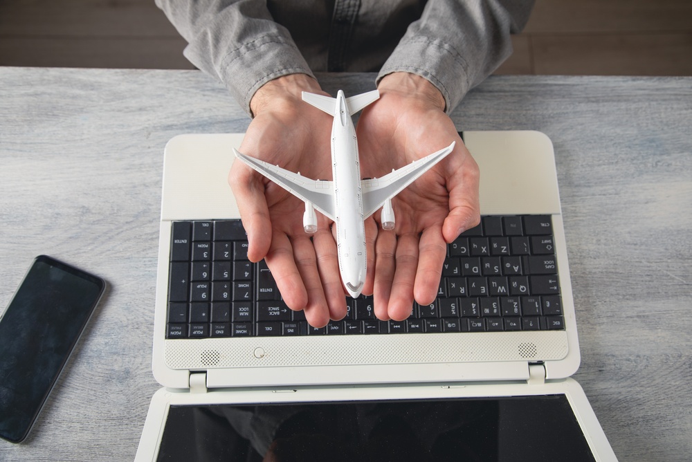 Order aircraft parts online with Flyparts.com